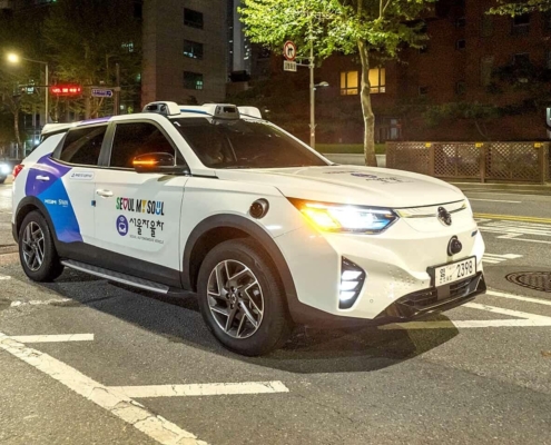 江南・瑞草の自動運転タクシー(撮影=筆者)